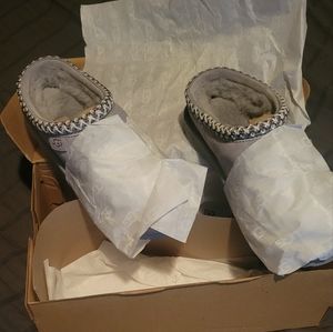 Kids Uggs Tasman New in the Box